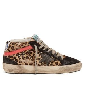 NEW LISTING Golden Goose Deluxe Brand sneakers